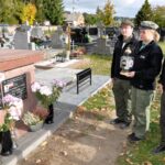 10.11.2021. Bliżyn. Pomnik Aleksandra Życińskiego "Wilczura" / Tomasz Łebek