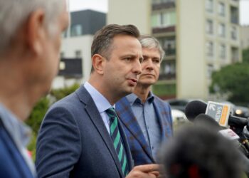 05.08.2021. Kielce. Konferencja prasowa działaczy Polskiego Stronnictwa Ludowego. Na zdjęciu: Władysław Kosiniak-Kamysz - lider PSL i Adam Jarubas - europoseł PSL / Piotr Kwaśniewski / Radio Kielce