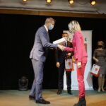 25.11.2021. Kielce. Dom Środowisk Twórczych. Wręczenie stypendiów dla studentów kieleckich uczelni / Sebastian Kalwat / Radio Kielce