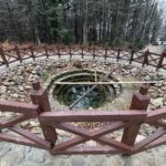 28.11.2021. Święta Katarzyna. Remont wokół kapliczki / Wiktor Taszlow / Radio Kielce