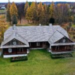 Odświeżony dwór z Suchedniowa czeka na gości