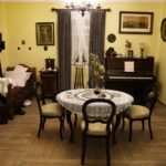 07.11.2021. Skansen w Tokarni. Dworek z Suchedniowa / Jarosław Kubalski / Radio Kielce