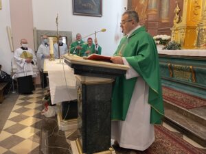 14.11.2021. Sandomierz. Światowy Dzień Ubogich. Na zdjęciu: ks. Bogusław Pitucha - dyrektor Caritas Diecezji Sandomierskiej / Grażyna Szlęzak-Wójcik / Radio Kielce