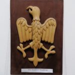 13.11.2021. Busko-Zdrój. Wystawa „Orzeł Biały” w płaskorzeźbie Bogdana Orłowskiego / Marta Gajda-Kruk / Radio Kielce