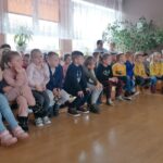 18.11.2021. Pińczów. Akcja czytania bajek „Baja od Kołłątaja” / Marta Gajda / Radio Kielce