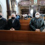 21.11.2021. Opatowiec. Msza za Ojczyznę w Opatowcu. Na zdjęciu burmistrz Skalbmierza Marek Juszczyk, poseł Krzysztof Lipiec, Henryk Kryca, przewodniczący rady miejskiej w Opatowcu / Marta Gajda-Kruk / Radio Kielce