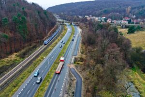 23.11.2021. Kielce. Budowa ścieżki rowerowej na ulicy Krakowskiej / Jarosław Kubalski / Radio Kielce