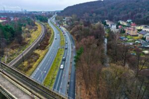 23.11.2021. Kielce. Budowa ścieżki rowerowej na ulicy Krakowskiej / Jarosław Kubalski / Radio Kielce