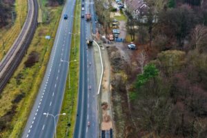 23.11.2021. Kielce. Budowa ścieżki rowerowej na ulicy Krakowskiej / Jarosław Kubalski / Radio Kielce