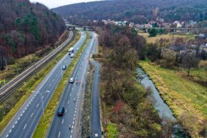 23.11.2021. Kielce. Budowa ścieżki rowerowej na ulicy Krakowskiej / Jarosław Kubalski / Radio Kielce