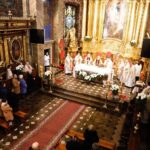 21.11.2021. Kielce. Katedra. Wręczenie medali „Pro Christo Rege Et Ecclesia” / Jarosław Kubalski / Radio Kielce