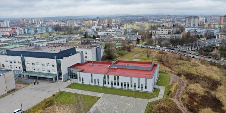 07.01.2021. Kielce. Świętokrzyskie Centrum Onkologii. Nowy zakład radioterapii / Jarosław Kubalski / Radio Kielce