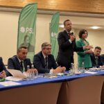 14.11.2021. Kielce. Wojewódzki zjazd PSL. Na zdjęciu (od lewej): Piotr Żołądek, Grzegorz Dziubek - burmistrz Włoszczowy, Adam Jarubas - europoseł PSL, Władysław Kosiniak-Kamysz - prezes PSL i Agata Binkowska - radna Sejmiku Województwa Świętokrzyskiego, Marek Godowski, Czesław Siekierski - poseł Polskiego Stronnictwa Ludowego / Michał Kita / Radio Kielce