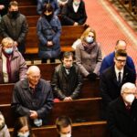 21.11.2021. Kielce. Katedra. Wręczenie medali „Pro Christo Rege Et Ecclesia” / Jarosław Kubalski / Radio Kielce