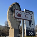 25.11.2021. Chęciny. Droga dojazdowa do Jaskini Raj / Marcin Marszałek  / Radio Kielce