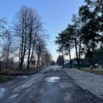 25.11.2021. Chęciny. Droga dojazdowa do Jaskini Raj / Marcin Marszałek  / Radio Kielce