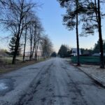 25.11.2021. Chęciny. Droga dojazdowa do Jaskini Raj / Marcin Marszałek  / Radio Kielce