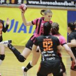 17.11.2021. Kielce. Mecz piłki ręcznej PGNIG Superligi: Suzuki Korona Kielce - Zagłębie Lubin / Wiktor Taszłow / Radio Kielce