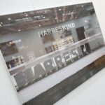 22.11.2021. Kielce. Wydział Sztuki UJK w Kielcach. Wystawa z cyklu: "Piękno użyteczne. Odsłony współczesnej sztuki wzornictwa". Axel von Hagen - Exhibition Design / Wiktor Taszłow / Radio Kielce