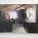 22.11.2021. Kielce. Wydział Sztuki UJK w Kielcach. Wystawa z cyklu: "Piękno użyteczne. Odsłony współczesnej sztuki wzornictwa". Axel von Hagen - Exhibition Design / Wiktor Taszłow / Radio Kielce