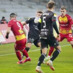 24.11.2021. Kielce. Mecz Fortuna 1 Ligi: Korona Kielce - GKS Tychy / Wiktor Taszłow / Radio Kielce