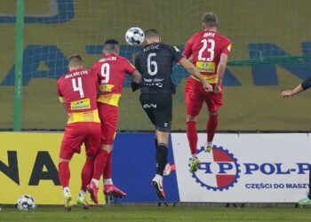 24.11.2021. Kielce. Mecz Fortuna 1 Ligi: Korona Kielce - GKS Tychy / Wiktor Taszłow / Radio Kielce
