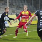 24.11.2021. Kielce. Mecz Fortuna 1 Ligi: Korona Kielce - GKS Tychy / Wiktor Taszłow / Radio Kielce