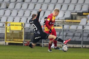 24.11.2021. Kielce. Mecz Fortuna 1 Ligi: Korona Kielce - GKS Tychy / Wiktor Taszłow / Radio Kielce