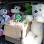 25.11.2021. Kielce. Fundacja "Błękitny Promyk Nadziei"  przekazuje prezenty dzieciom na oddziale onko-hematologicznym / Wiktor Taszłow / Radio Kielce