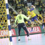 27.11.2021. Kielce. Mecz PGNiG Superligi: Łomża Vive Kielce - MKS Zagłębie Lubin / Wiktor Taszlow / Radio Kielce