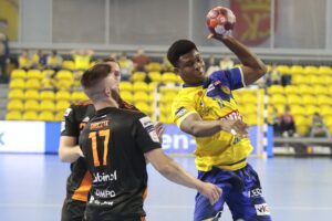 27.11.2021. Kielce. Mecz PGNiG Superligi: Łomża Vive Kielce - MKS Zagłębie Lubin / Wiktor Taszlow / Radio Kielce