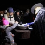 27.11.2021. Chęciny. Nocne zwiedzanie zamku / Wiktor Taszłow / Radio Kielce