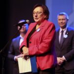 29.11.2021. Kielce. Inauguracja kampanii społecznej "Biała wstążka". Przemawia Magdalena Gościniewicz - dyrektor Miejskiego Ośrodka Pomocy Rodzinie w Kielcach / Wiktor Taszłow / Radio Kielce