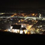 27.11.2021. Chęciny. Nocne zwiedzanie zamku / Wiktor Taszłow / Radio Kielce