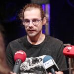 03.10.2021. Kielce. Teatr Lalki i Aktora "Kubuś". Konferencja przed spektaklem "Arka czasu". Na zdjęciu: Tomasz Kaczorowski - reżyser / Wiktor Taszłow / Radio Kielce