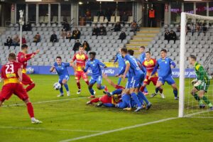 03.11.2021. Kielce. Mecz 1/16 finału Pucharu Polski: Korona Kielce - Stomil Olsztyn / Wiktor Taszłow / Radio Kielce