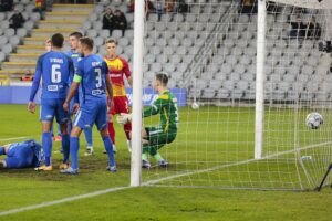 03.11.2021. Kielce. Mecz 1/16 finału Pucharu Polski: Korona Kielce - Stomil Olsztyn / Wiktor Taszłow / Radio Kielce