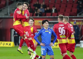 03.11.2021. Kielce. Mecz 1/16 finału Pucharu Polski: Korona Kielce - Stomil Olsztyn / Wiktor Taszłow / Radio Kielce