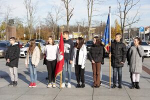 05.11.2021. Kielce. Szkolenie pocztów sztandarowych kieleckich szkół podstawowych / Wiktor Taszłow / Radio Kielce