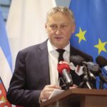 05.11.2021. Kielce. Konsultacje strategii dla młodych w Urzędzie Wojewódzkim. Na zdjęciu: Zbigniew Koniusz - wojewoda świętokrzyski / Wiktor Taszłow / Radio Kielce