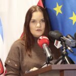 05.11.2021. Kielce. Konsultacje strategii dla młodych w Urzędzie Wojewódzkim. Na zdjęciu: Veronika Kurdybakha – przewodnicząca Młodzieżowego Sejmiku Województwa Świętokrzyskiego / Wiktor Taszłow / Radio Kielce