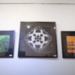 05.11.2021. Kielce. Wystawa "Podróże wycinanek" w Dworku Laszczyków / Wiktor Taszłow / Radio Kielce