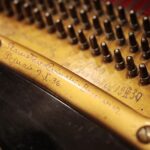 08.11.2021. Kielce. Przekazanie zabytkowego fortepianu dla szkoły muzycznej / Wiktor Taszłow / Radio Kielce