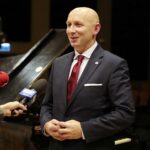 08.11.2021. Kielce. Przekazanie zabytkowego fortepianu dla szkoły muzycznej. Na zdjęciu: Marcin Perz - prezes Specjalnej Strefy Ekonomicznej „Starachowice” / Wiktor Taszłow / Radio Kielce