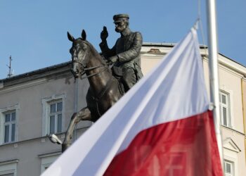 11.11.2021. Kielce. Obchody 103. rocznicy odzyskania przez Polskę niepodległości / Wiktor Taszłow / Radio Kielce