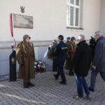 10.11.2021. Kielce. Odsłonięcie tablicy upamiętniającej generała Bolesława Roję / Wiktor Taszłow / Radio Kielce