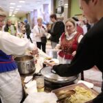 13.11.2021. Kielce, WDK. Dzień Folkloru Świętokrzyskiego / Wiktor Taszłow / Radio Kielce