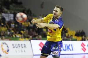 13.11.2021. Kielce. Mecz PGNiG Superligi piłkarzy ręcznych: Łomża Vive Kielce - Stalą Mielec / Wiktor Taszłow / Radio Kielce