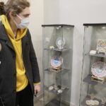 04.11.2021 Kielce. Zespół Państwowych Szkół Plastycznych. Wystawa prac uczniów, które powstały podczas wizyty młodzieży w Hiszpanii / Jarosław Kubalski / Radio Kielce