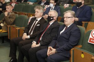 06.11.2021 Kielce.WDK. IV Gala wręczenia Nagród Imienia Generała Dywizji Bolesława Wieniawy- Długoszowskiego. Na zdjęciu od lewej: senator Krzysztof Słoń, marszałek Andrzej Bętkowski i dyrektor WDK Jacek Sabat / Jarosław Kubalski / Radio Kielce